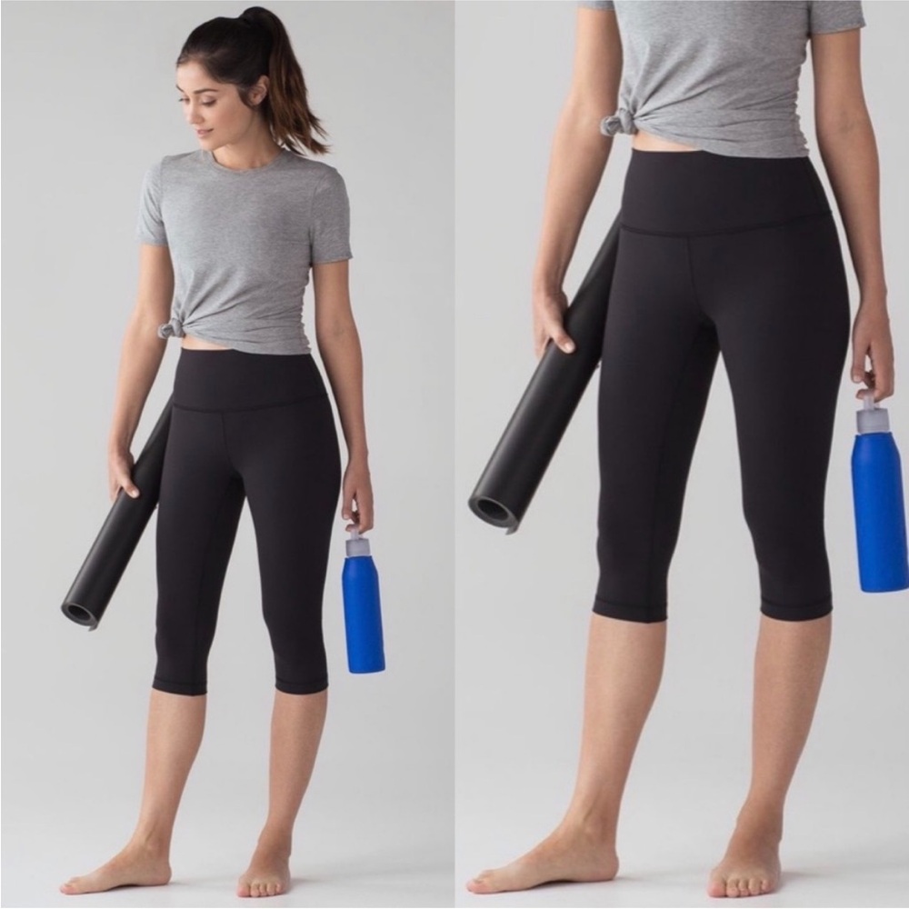 Lululemon Wunder Under Hi-Rise 1/2 Tight
*Full-On Luon 17" SZ 4